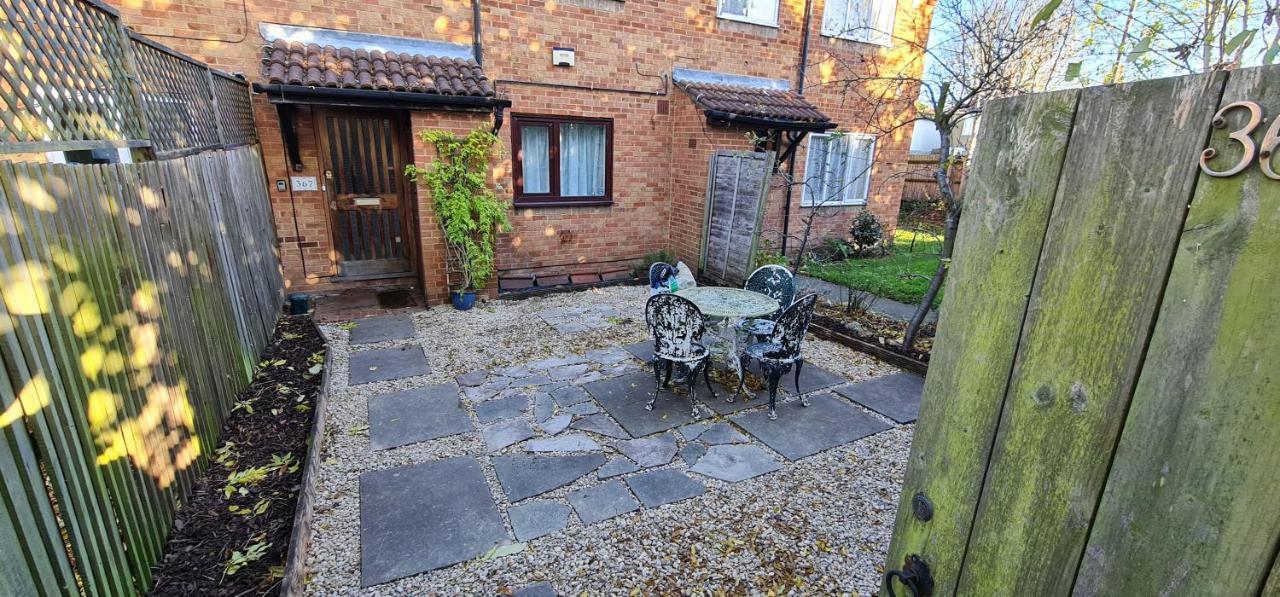 Sw19 - Quiet Split-Level 2-Bedroom Maisonette With Garden London Exterior foto
