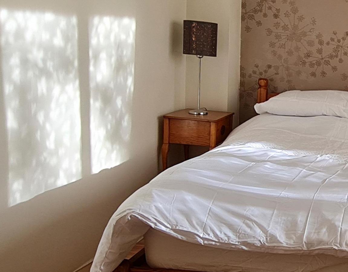 Sw19 - Quiet Split-Level 2-Bedroom Maisonette With Garden London Exterior foto